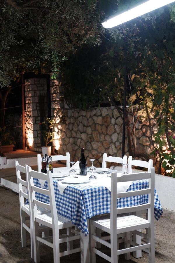 Hotel Nuanti Himare Exterior photo
