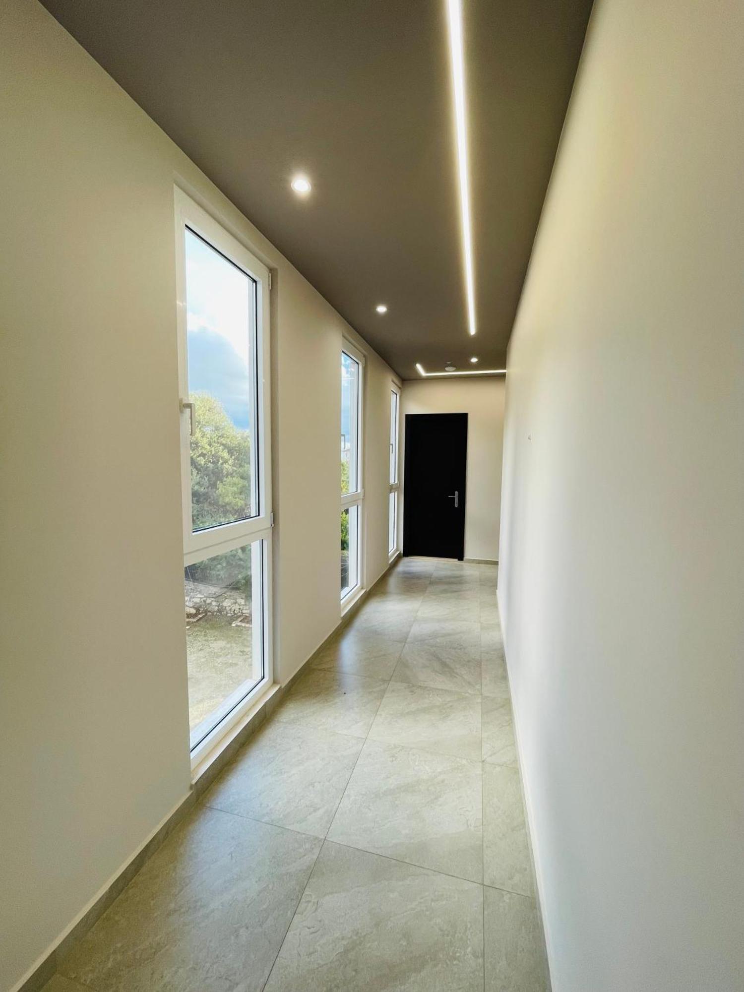 Hotel Nuanti Himare Exterior photo