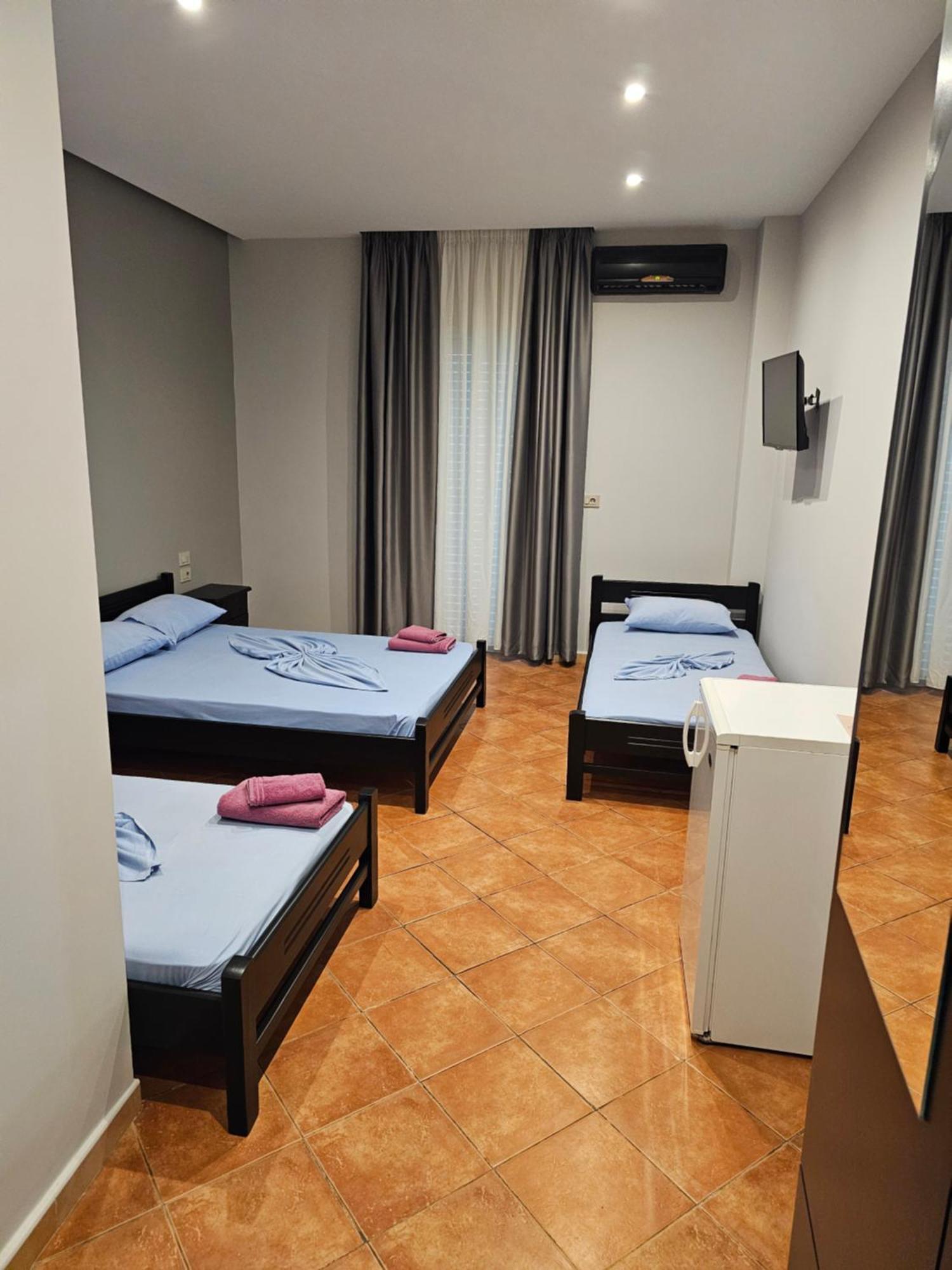 Hotel Nuanti Himare Exterior photo