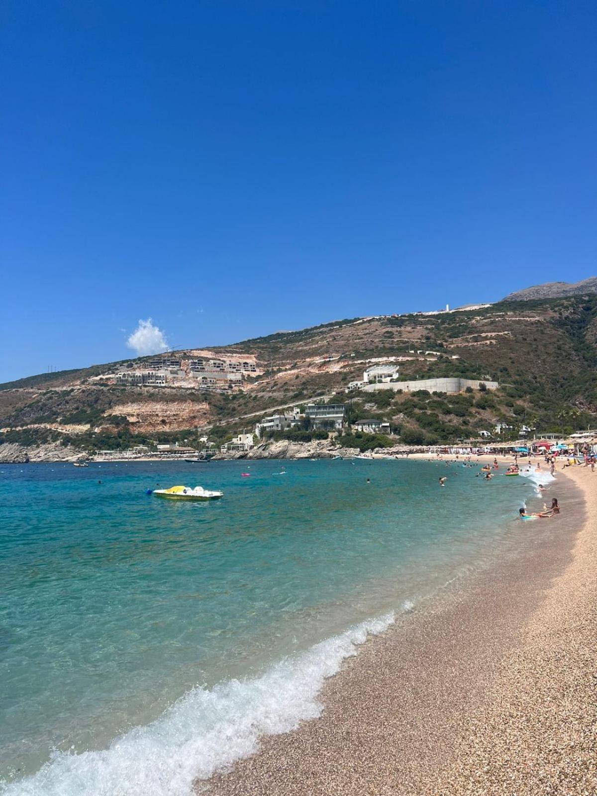 Hotel Nuanti Himare Exterior photo