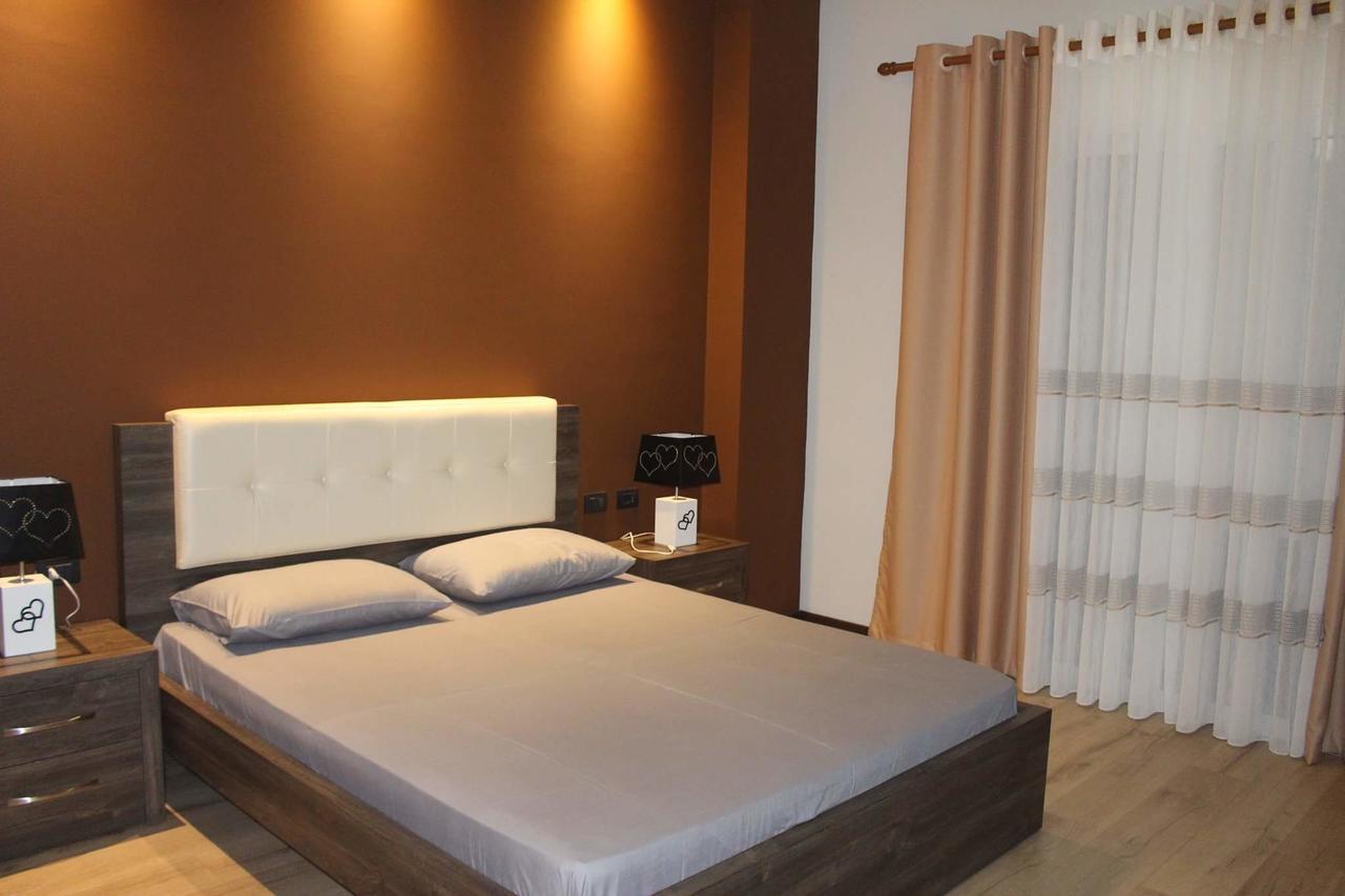 Hotel Nuanti Himare Exterior photo